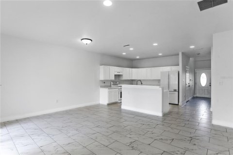 Duplex in Orlando, Florida 7 bedrooms, 353.96 sq.m. № 1804949 - photo 11
