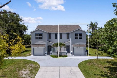 Duplex in Orlando, Florida 7 bedrooms, 353.96 sq.m. № 1804949 - photo 8