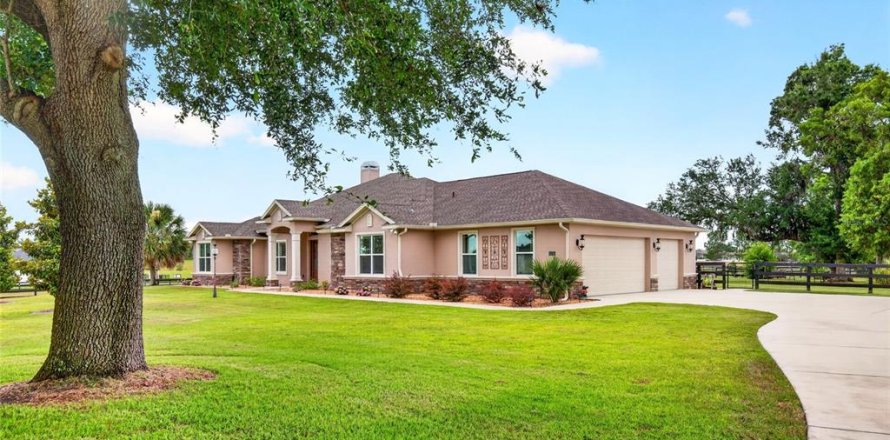Villa ou maison à Ocala, Floride 4 chambres, 262.26 m2 № 2329638