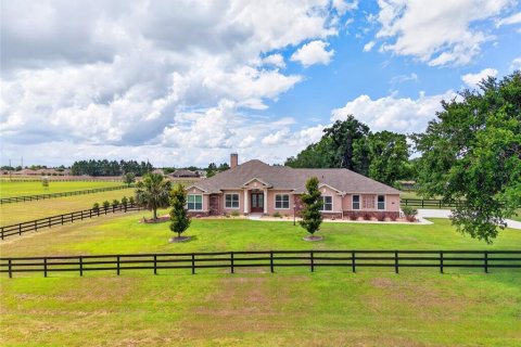 Villa ou maison à vendre à Ocala, Floride: 4 chambres, 262.26 m2 № 2329638 - photo 3
