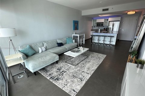 Снять в аренду кондоминиум в Майами, Флорида 1 спальня, 78.32м2, № 1990853 - фото 2