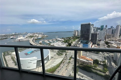 Снять в аренду кондоминиум в Майами, Флорида 1 спальня, 78.32м2, № 1990853 - фото 5