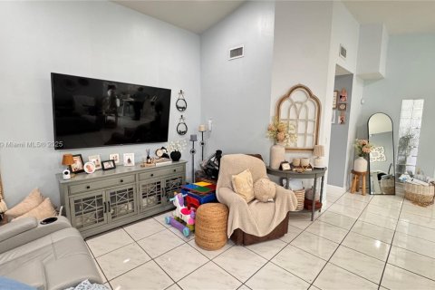 Casa en venta en Homestead, Florida, 4 dormitorios, 138.98 m2 № 1881585 - foto 27