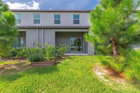 Townhouse in Land O' Lakes, Florida 3 bedrooms, 151.8 sq.m. № 1851484 - photo 21