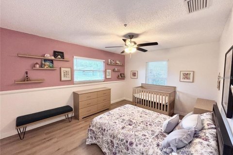 Villa ou maison à vendre à Bradenton, Floride: 3 chambres, 166.2 m2 № 2339341 - photo 11
