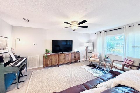 Villa ou maison à vendre à Bradenton, Floride: 3 chambres, 166.2 m2 № 2339341 - photo 5