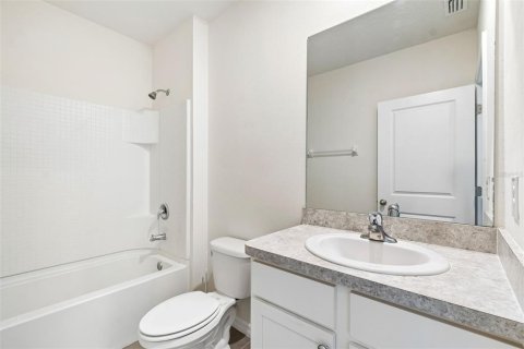 Casa en venta en Zephyrhills, Florida, 4 dormitorios, 171.5 m2 № 2095764 - foto 9