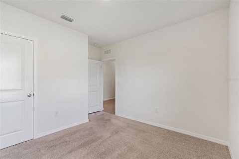 Casa en venta en Zephyrhills, Florida, 4 dormitorios, 171.5 m2 № 2095764 - foto 14