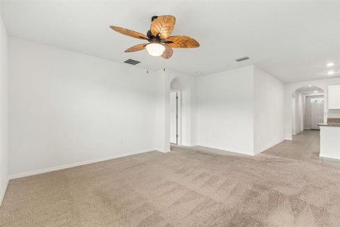 Casa en venta en Zephyrhills, Florida, 4 dormitorios, 171.5 m2 № 2095764 - foto 30