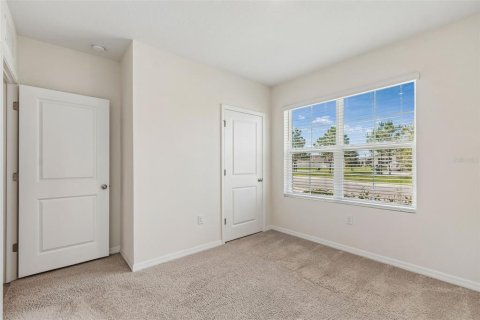Casa en venta en Zephyrhills, Florida, 4 dormitorios, 171.5 m2 № 2095764 - foto 5