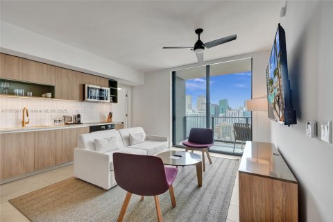 Condominio en venta en Miami, Florida, 2 dormitorios, 85.1 m2 № 1762711 - foto 7