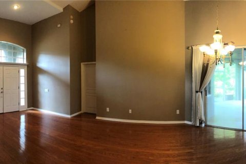 Casa en alquiler en Tampa, Florida, 4 dormitorios, 216.74 m2 № 1914552 - foto 2