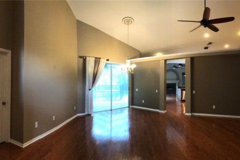 Casa en alquiler en Tampa, Florida, 4 dormitorios, 216.74 m2 № 1914552 - foto 4