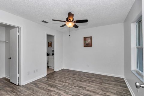 Снять в аренду виллу или дом в Белвью, Флорида 3 комнаты, 130.43м2, № 1917404 - фото 15