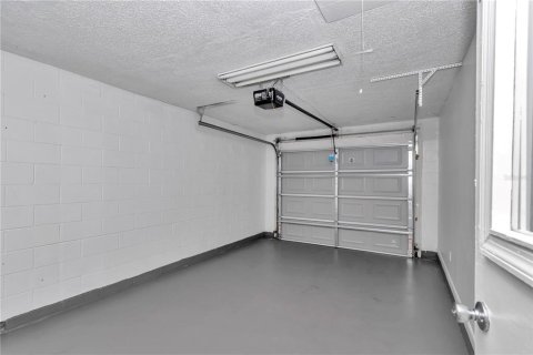 Снять в аренду виллу или дом в Белвью, Флорида 3 комнаты, 130.43м2, № 1917404 - фото 26