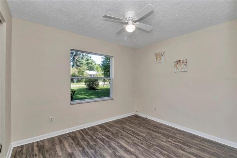 Снять в аренду виллу или дом в Белвью, Флорида 3 комнаты, 130.43м2, № 1917404 - фото 24