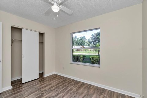 Снять в аренду виллу или дом в Белвью, Флорида 3 комнаты, 130.43м2, № 1917404 - фото 25