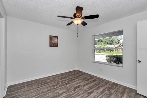 Снять в аренду виллу или дом в Белвью, Флорида 3 комнаты, 130.43м2, № 1917404 - фото 14