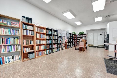 Condo in Tamarac, Florida, 2 bedrooms  № 2193918 - photo 26