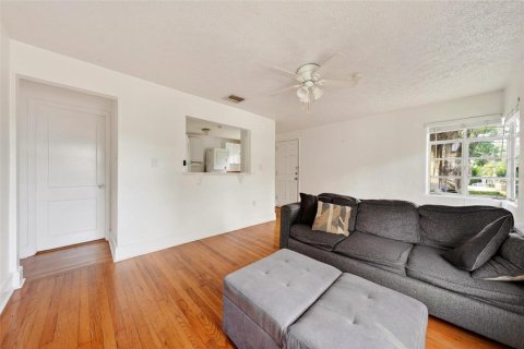 Duplex à vendre à Orlando, Floride: 3 chambres, 141.03 m2 № 2291055 - photo 18