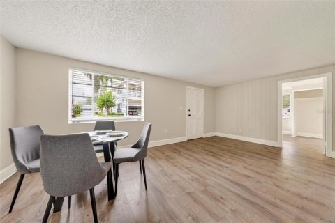 Duplex à vendre à Orlando, Floride: 3 chambres, 141.03 m2 № 2291055 - photo 5