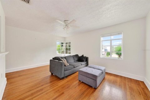 Duplex à vendre à Orlando, Floride: 3 chambres, 141.03 m2 № 2291055 - photo 17