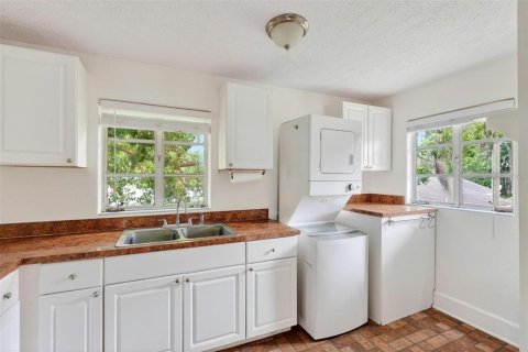 Duplex à vendre à Orlando, Floride: 3 chambres, 141.03 m2 № 2291055 - photo 19