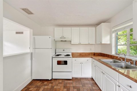 Duplex à vendre à Orlando, Floride: 3 chambres, 141.03 m2 № 2291055 - photo 20