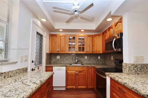 Copropriété à vendre à Aventura, Floride: 2 chambres, 95.41 m2 № 1790274 - photo 13