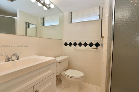 Copropriété à vendre à Aventura, Floride: 2 chambres, 95.41 m2 № 1790274 - photo 23