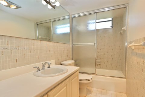 Copropriété à vendre à Aventura, Floride: 2 chambres, 95.41 m2 № 1790274 - photo 26