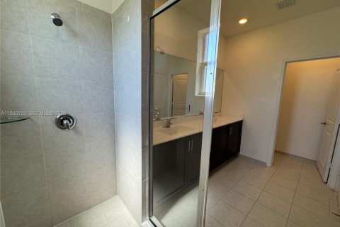 Снять в аренду таунхаус в Хомстед, Флорида 3 спальни, 169.73м2, № 2022013 - фото 30