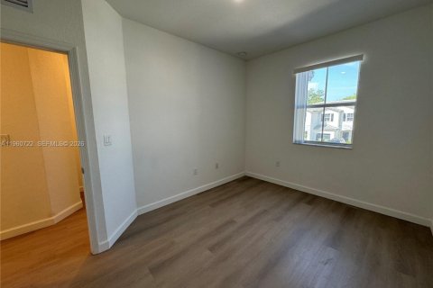 Adosado en alquiler en Homestead, Florida, 3 dormitorios, 169.73 m2 № 2022013 - foto 16