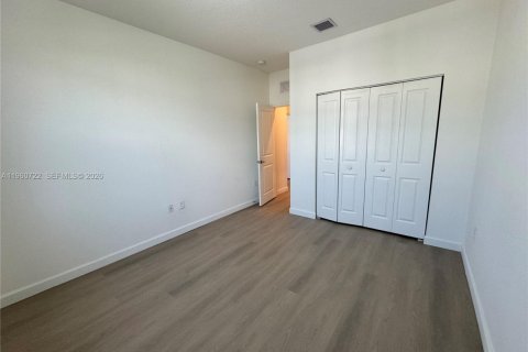 Adosado en alquiler en Homestead, Florida, 3 dormitorios, 169.73 m2 № 2022013 - foto 15