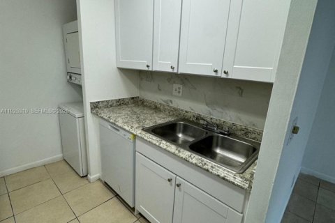 Купить кондоминиум в Корал-Спрингс, Флорида 2 спальни, № 2039087 - фото 6