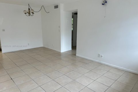 Купить кондоминиум в Корал-Спрингс, Флорида 2 спальни, № 2039087 - фото 4