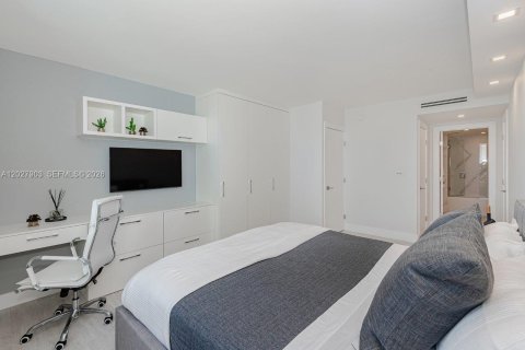Снять в аренду кондоминиум в Майами-Бич, Флорида 2 спальни, 89.19м2, № 2077584 - фото 18
