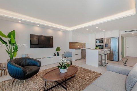 Снять в аренду кондоминиум в Майами-Бич, Флорида 2 спальни, 89.19м2, № 2077584 - фото 3