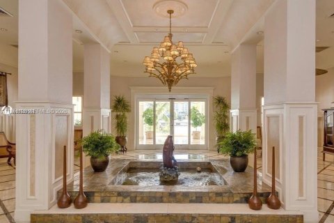 Condo in Miami, Florida, 2 bedrooms  № 2057824 - photo 14