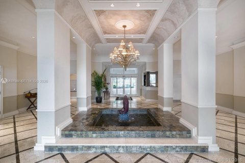 Condo in Miami, Florida, 2 bedrooms  № 2057824 - photo 11