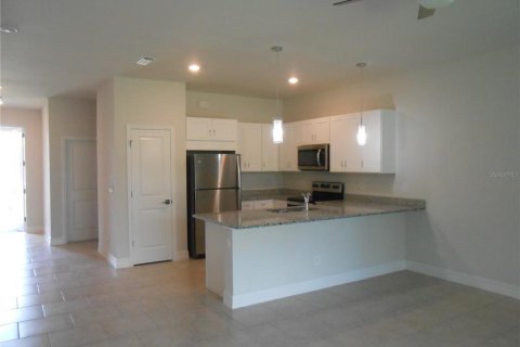 Appartement à louer à Punta Gorda, Floride: 3 chambres, 125.42 m2 № 1525481 - photo 3