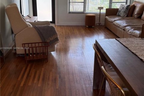 Casa en alquiler en Miami, Florida, 2 dormitorios, 78.97 m2 № 1988808 - foto 5