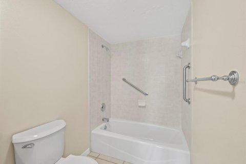 Купить кондоминиум в Лонгбоут-Ки, Флорида 5 комнат, 107.3м2, № 2152334 - фото 20