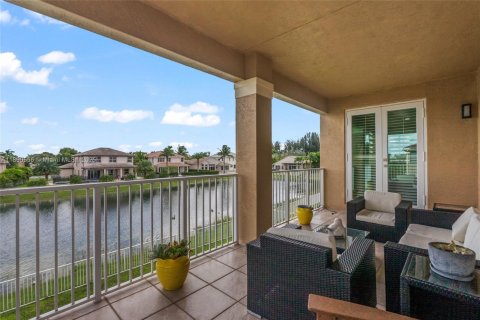Casa en venta en Miramar, Florida, 6 dormitorios, 378.3 m2 № 2034179 - foto 29