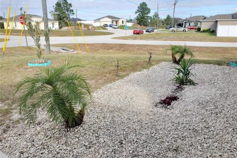 House in Poinciana, Florida 3 bedrooms, 117.34 sq.m. № 2216050 - photo 5