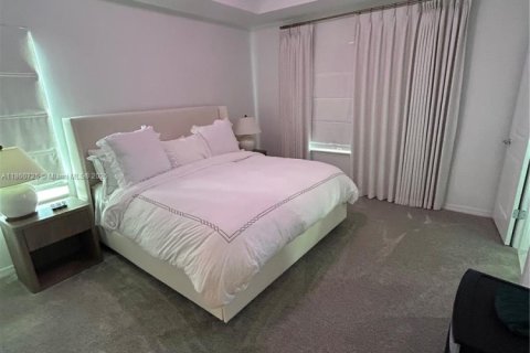 Townhouse in Greenacres, Florida 3 bedrooms № 1889102 - photo 14