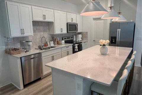 Townhouse in Greenacres, Florida 3 bedrooms № 1889102 - photo 4