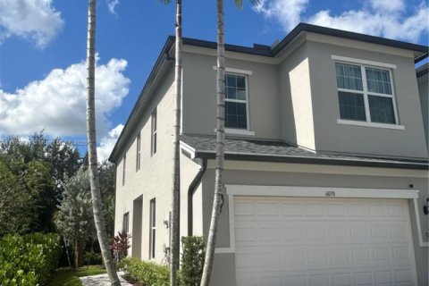 Townhouse in Greenacres, Florida 3 bedrooms № 1889102 - photo 2