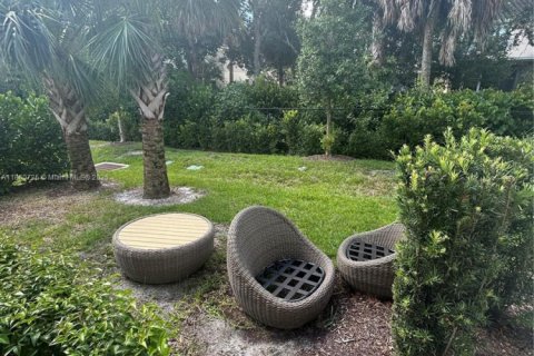 Townhouse in Greenacres, Florida 3 bedrooms № 1889102 - photo 8