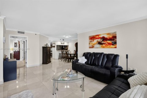Copropriété à vendre à Miami Beach, Floride: 2 chambres, 126.35 m2 № 1924572 - photo 4